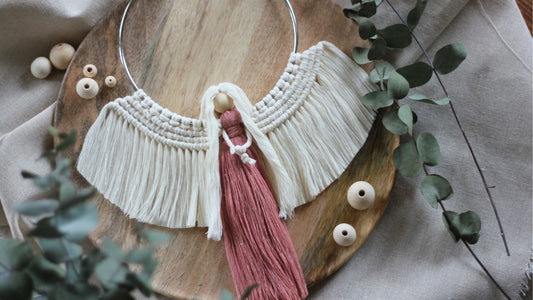 Macramé anděl v kruhu – snadný a rychlý projekt pro každého